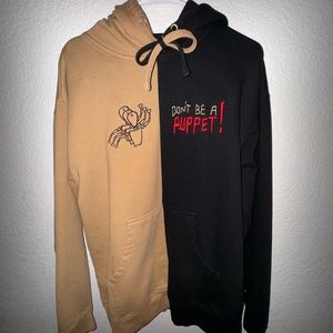 Unxpectd “Don’t be a puppet” hoodie